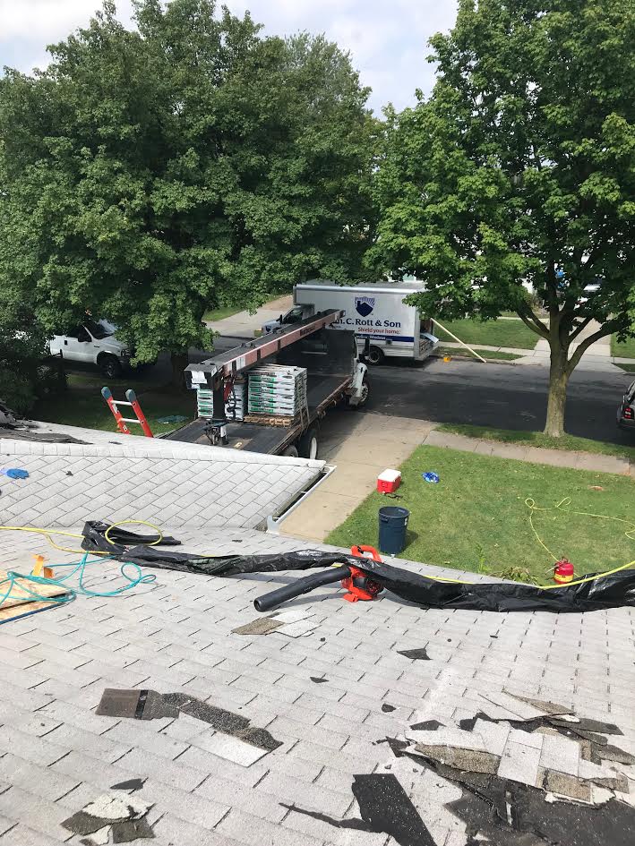 New roof installation in Tonawada by WCRott